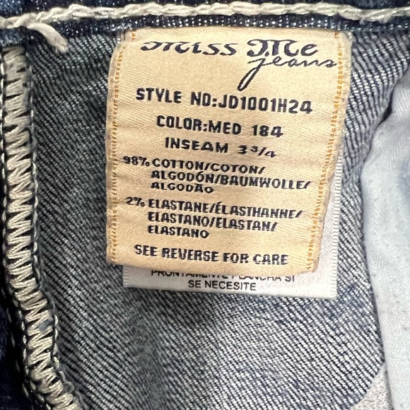 MISS ME DENIM BRAND: Distressed Signature Shorts - Picture 9 of 9